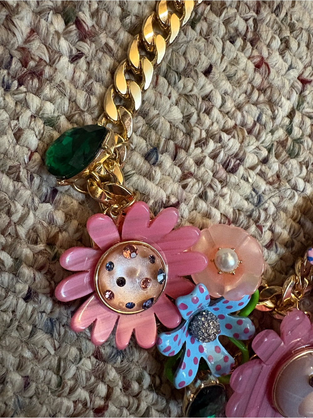 NWOT Betsey Johnson Flower Drama Bib Necklace - Picture 10 of 13